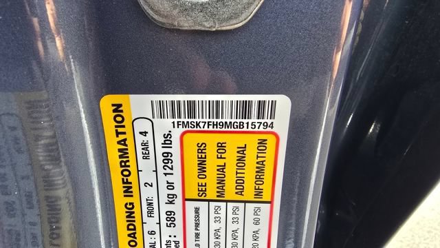 Certified 2021 Ford Explorer Limited w/ Equipment Group 301A RWD image 4