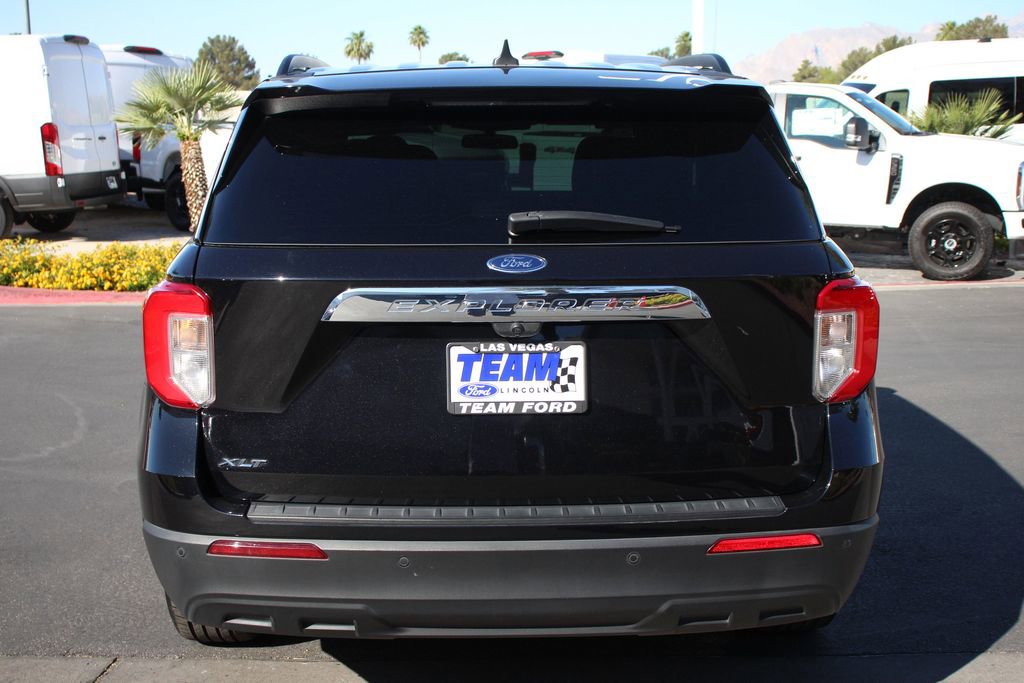 Certified 2022 Ford Explorer XLT RWD image 7