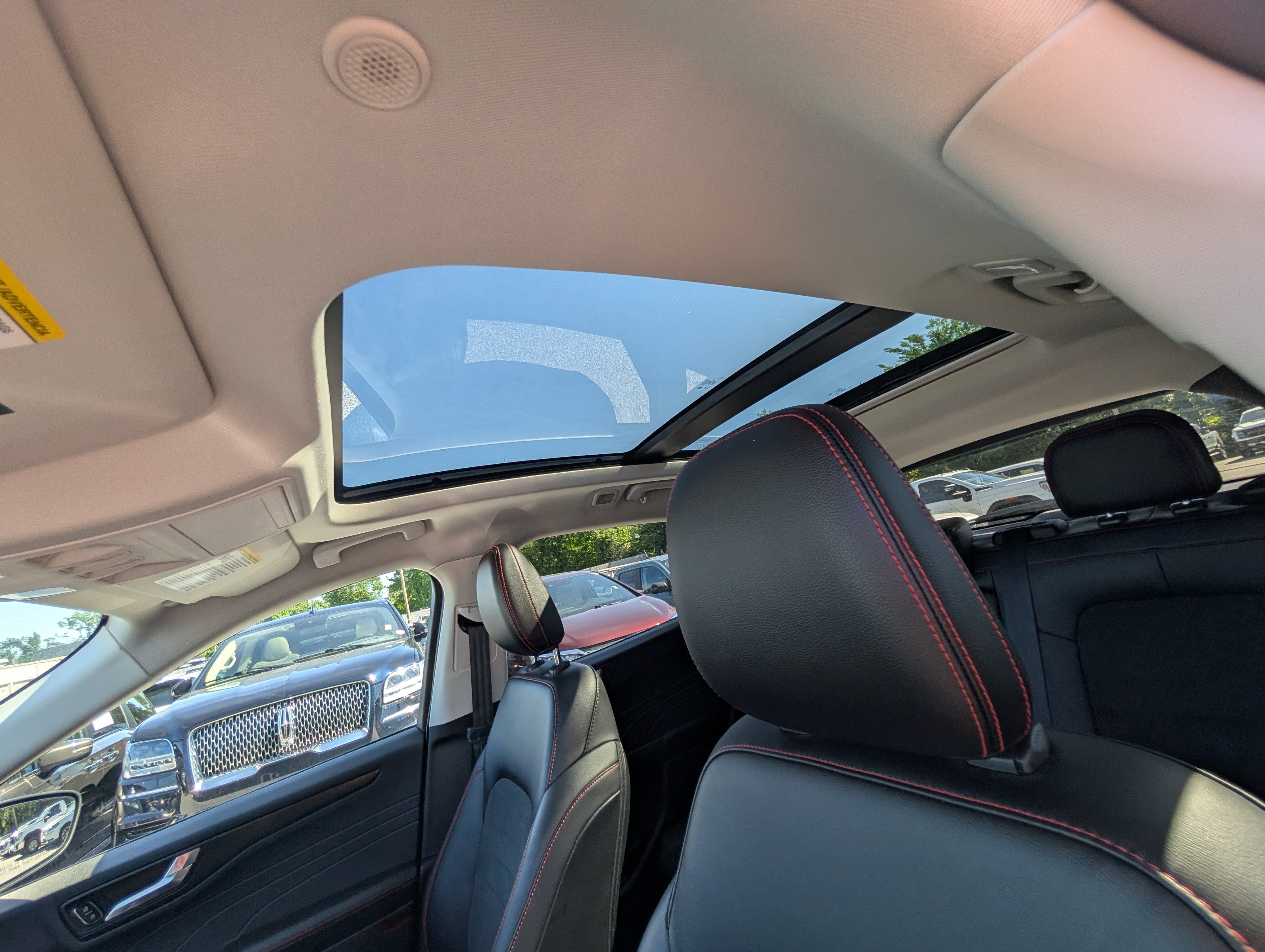 Certified 2022 Ford Escape SEL w/ SEL Stealth AWD Package image 21