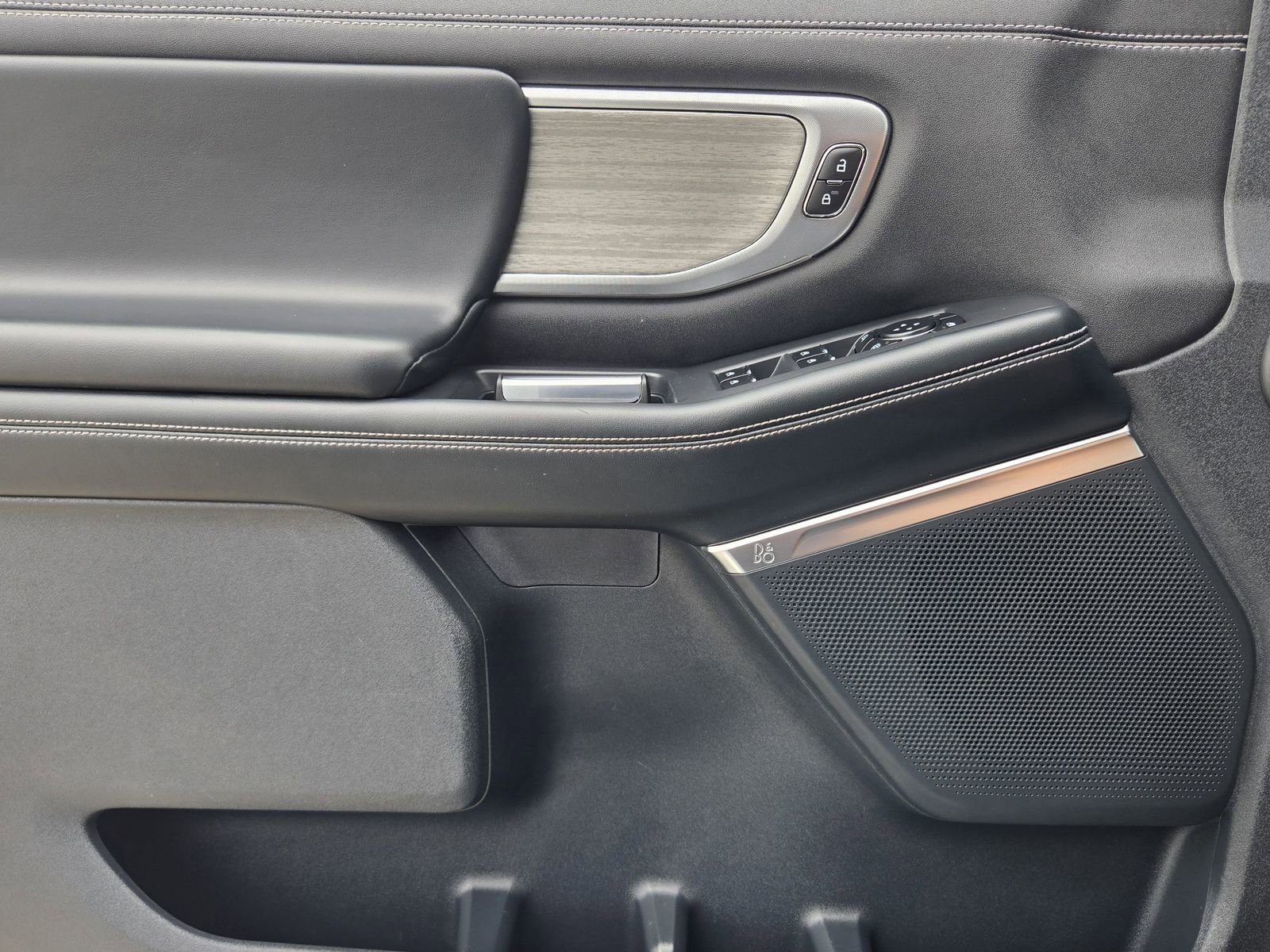 Certified 2025 Ford Expedition Max Platinum AWD/4WD image 26