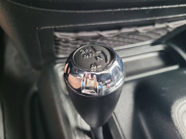 Used 2018 Jeep Wrangler Sport image 23