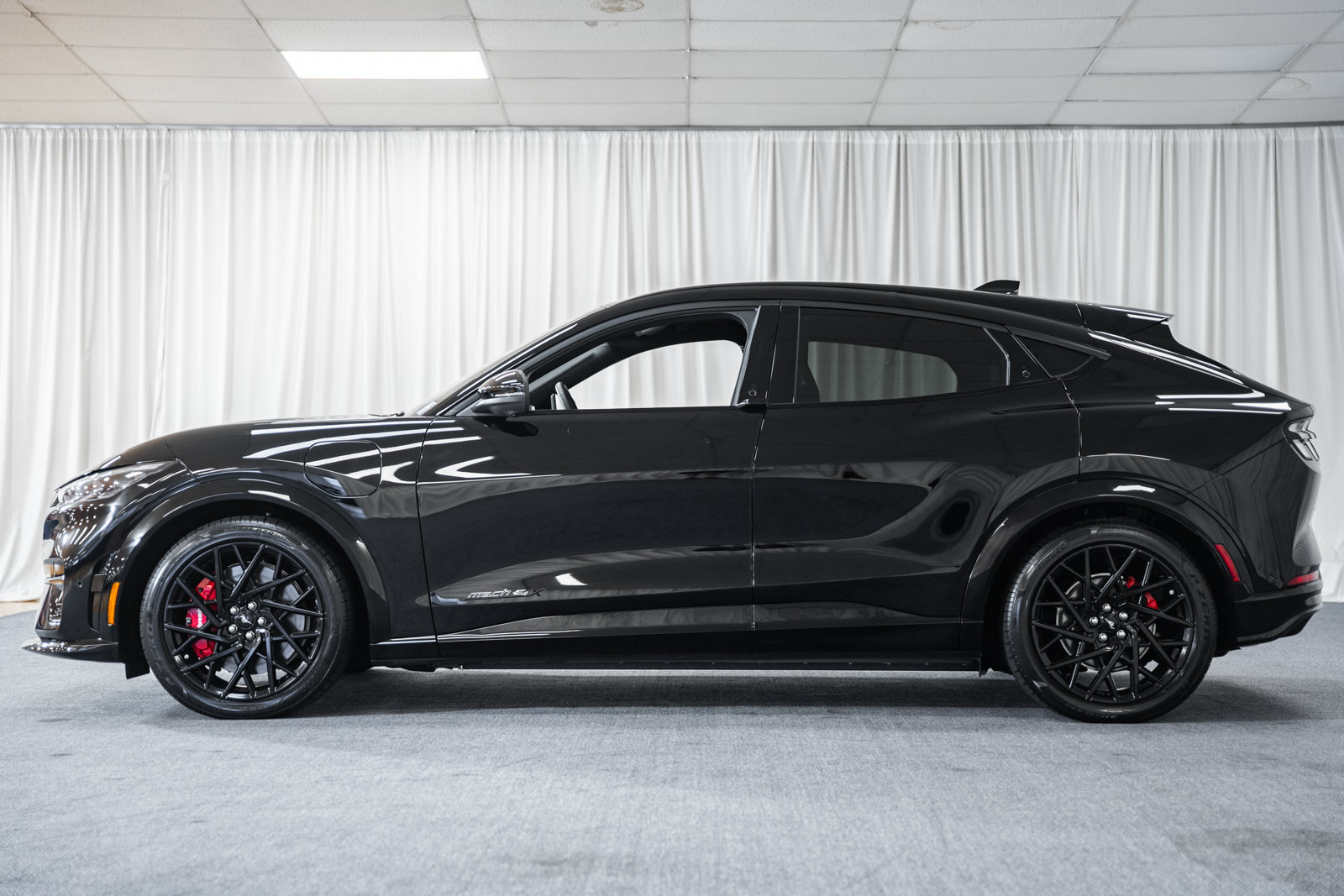 Certified 2023 Ford Mustang Mach-E GT w/ GT Performance Edition AWD/4WD image 5