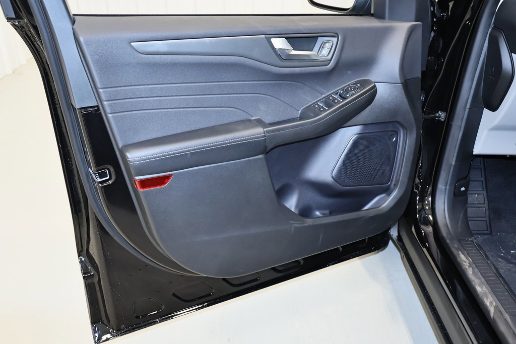 Certified 2024 Ford Escape SE image 27