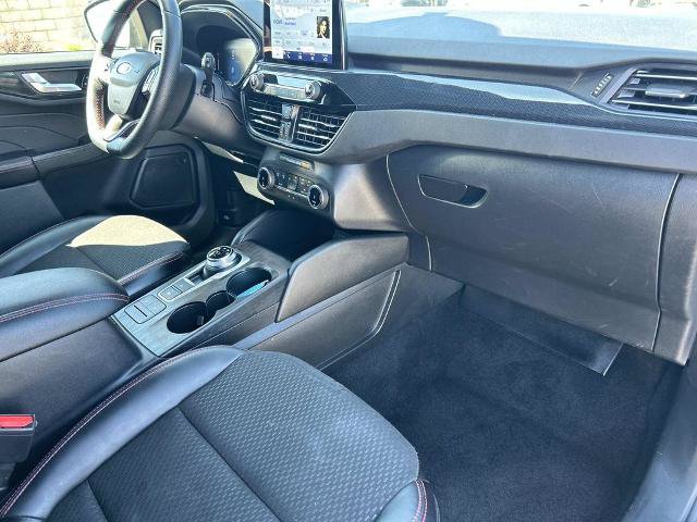 Certified 2025 Ford Escape ST-Line AWD/4WD image 22