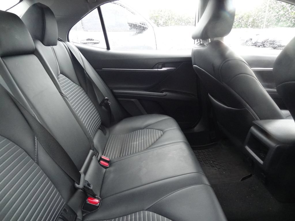 Used 2024 Toyota Camry SE w/ Blackout Package (TMS) FWD image 11