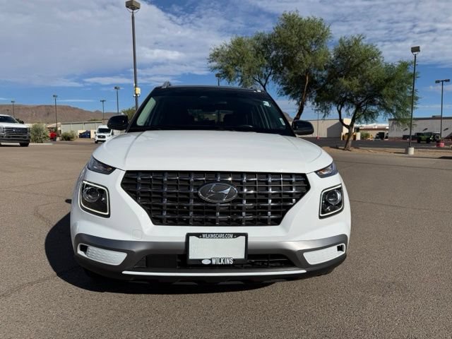 Used 2024 Hyundai Venue Limited FWD image 2