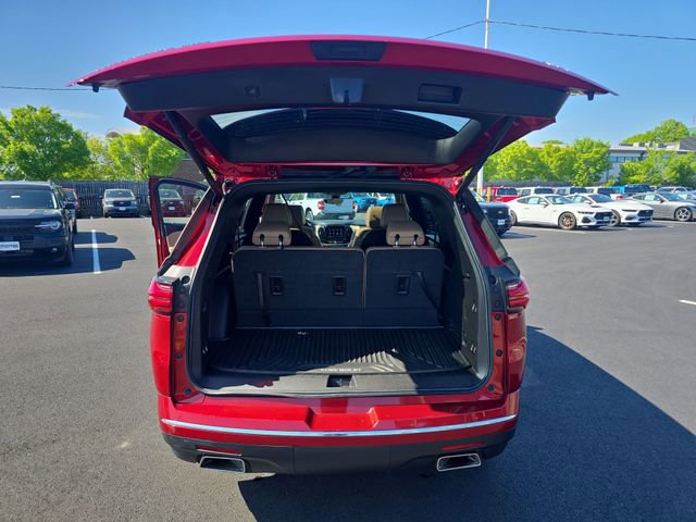 Used 2023 Chevrolet Traverse Premier AWD/4WD image 24