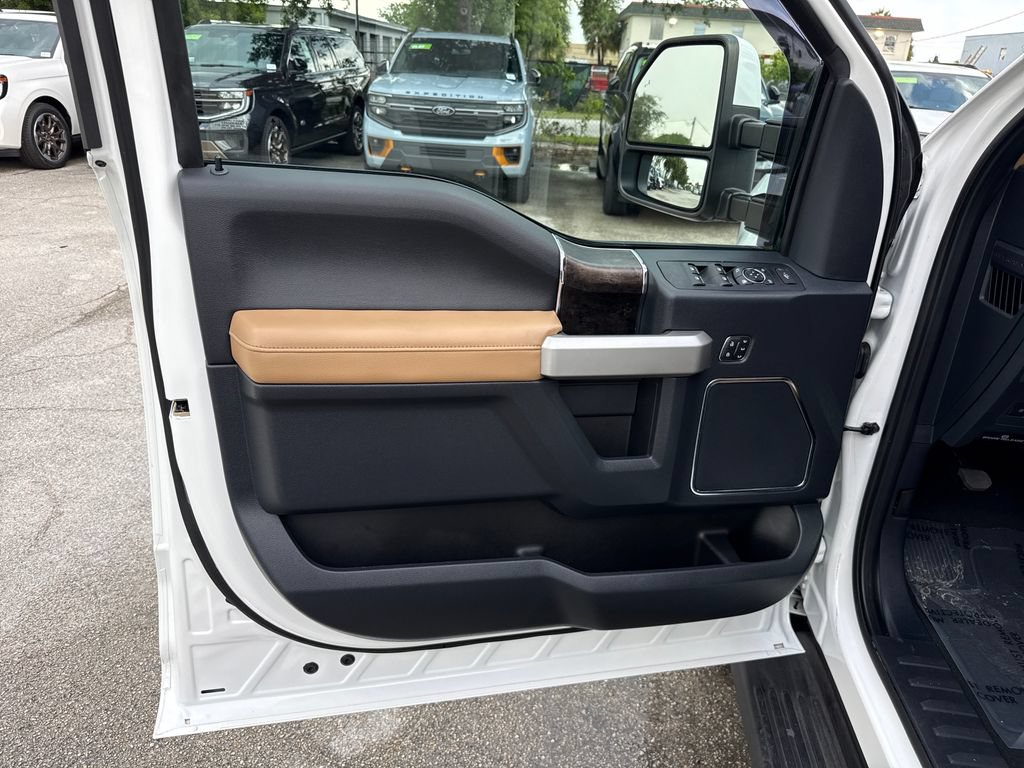 Certified 2022 Ford F250 Lariat w/ Lariat Ultimate Package AWD/4WD image 13