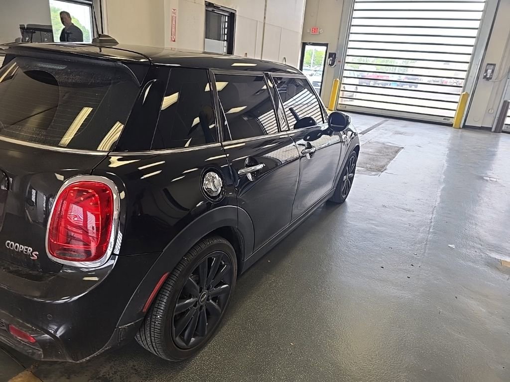 Used 2021 MINI Cooper S w/ 6.5" Touchscreen Package FWD image 4