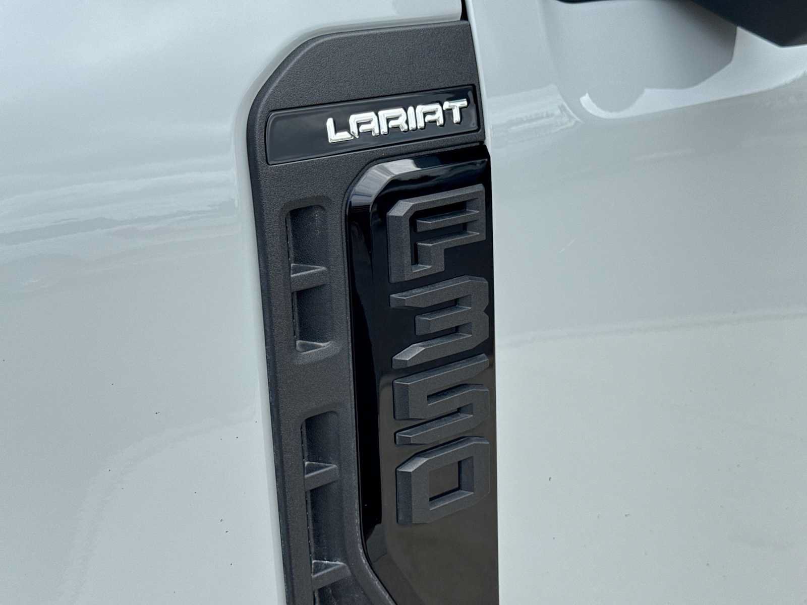 Certified 2026 Ford F350 Lariat w/ Black Appearance Package AWD/4WD image 12