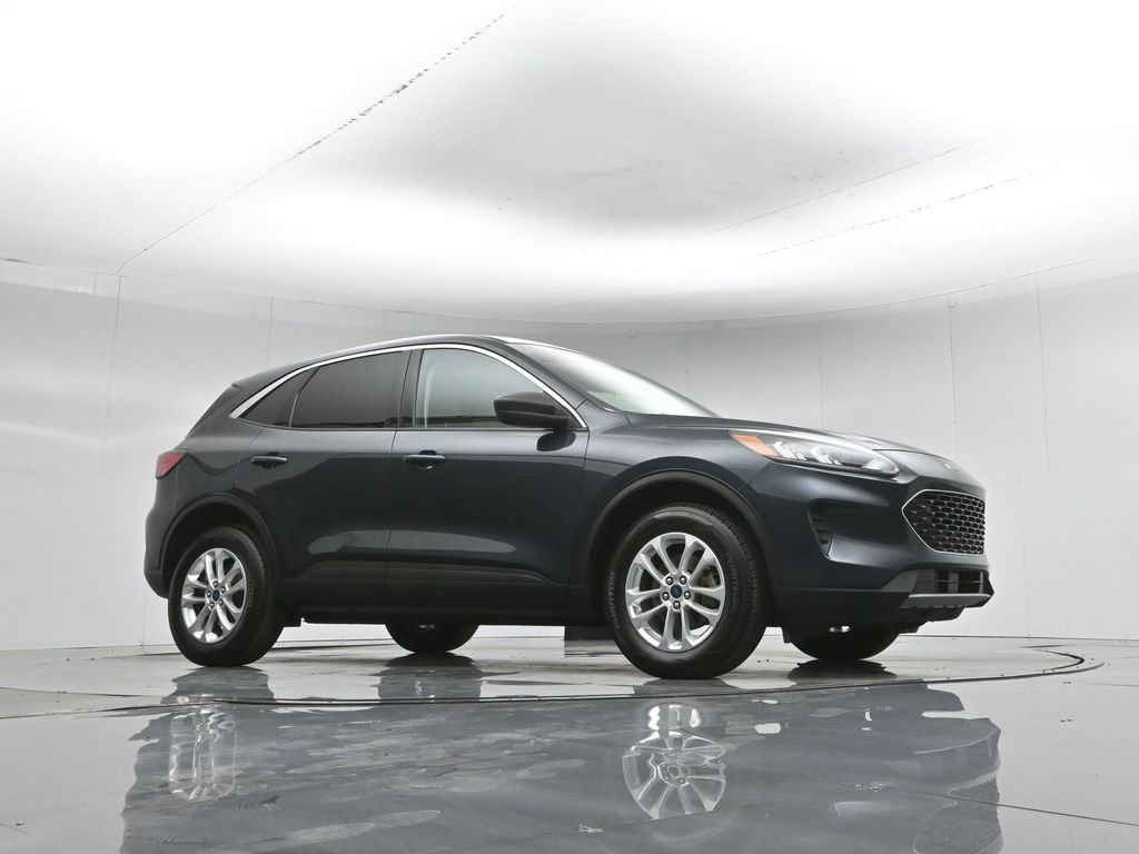 Certified 2022 Ford Escape SE w/ Cold Weather Package AWD/4WD image 5