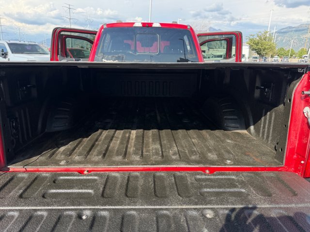 Certified 2022 Ford F350 Platinum AWD/4WD image 32
