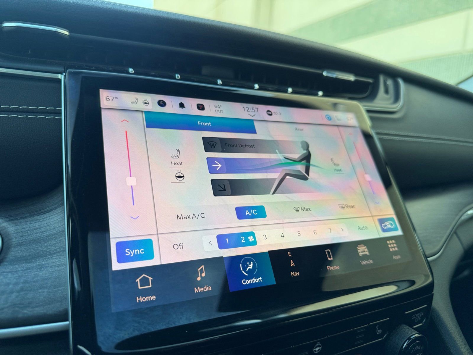 Used 2022 Jeep Grand Cherokee L Limited w/ Black Appearance Package image 28