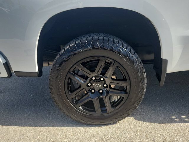 Used 2024 Chevrolet Silverado 1500 RST AWD/4WD image 12