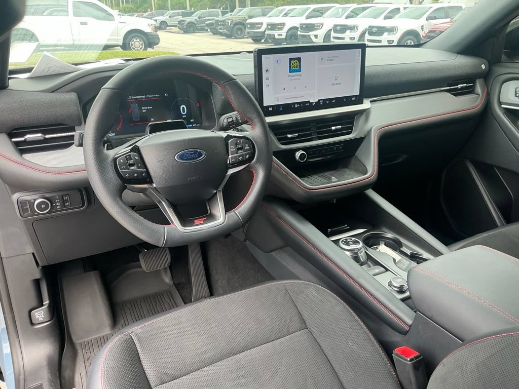 Certified 2025 Ford Explorer ST RWD image 41