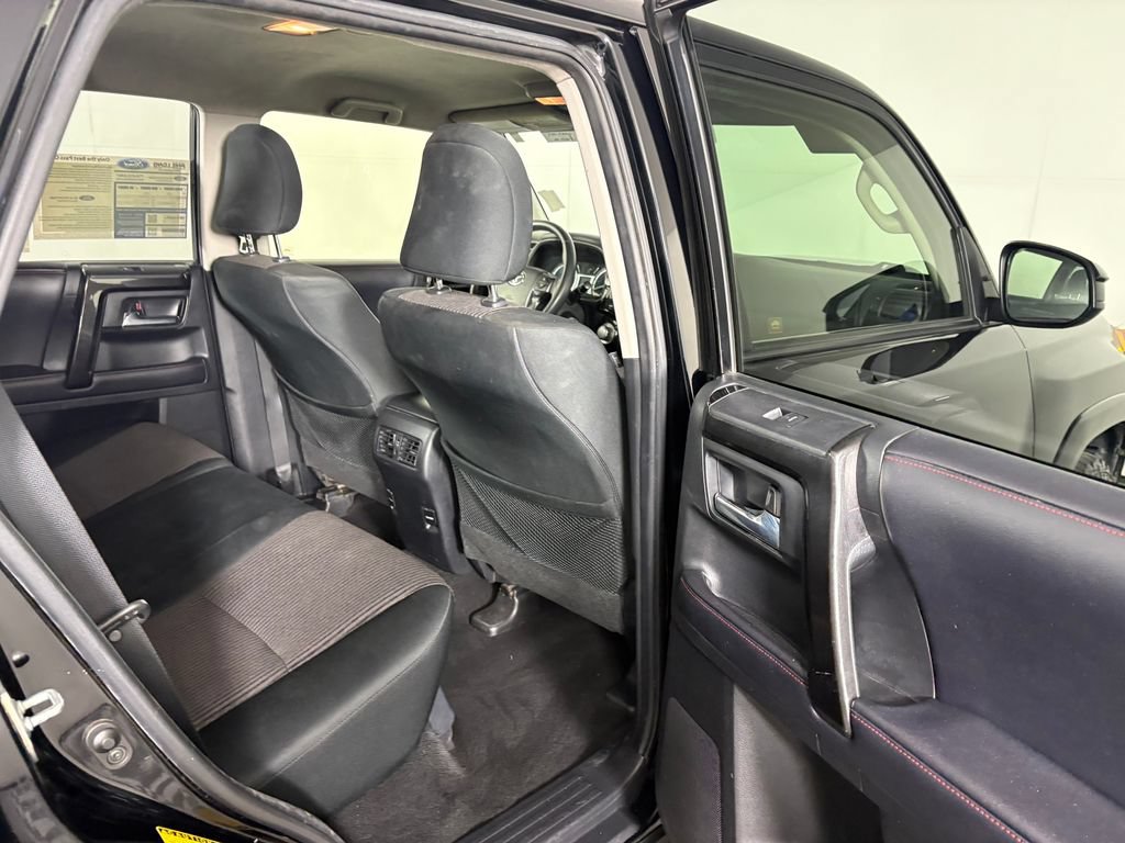 Used 2018 Toyota 4Runner TRD Off-Road w/ TRD Performance Package AWD/4WD image 30
