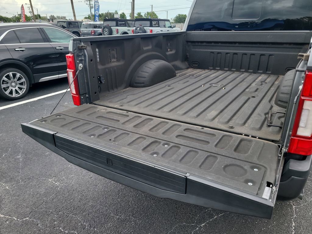 Certified 2022 Ford F250 Platinum w/ FX4 Off-Road Package AWD/4WD image 8