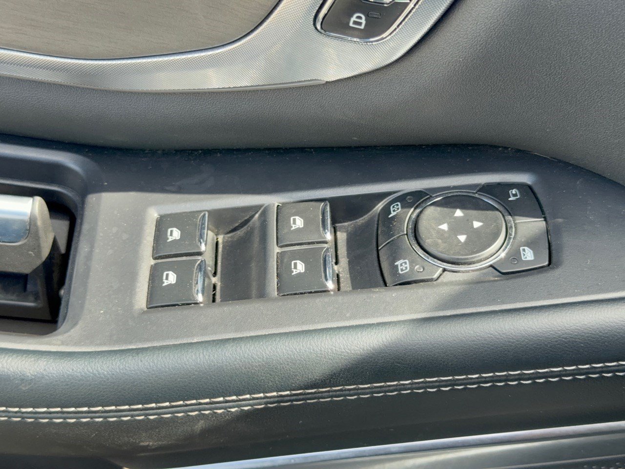 Certified 2025 Ford Expedition Max Platinum AWD/4WD image 15