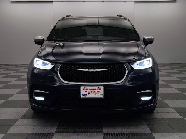Used 2024 Chrysler Pacifica Pinnacle FWD image 6