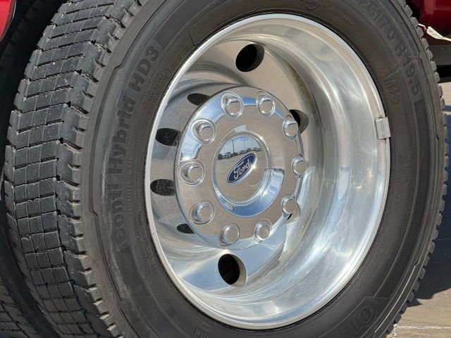 Certified 2022 Ford F450 Platinum w/ FX4 Off-Road Package AWD/4WD image 14