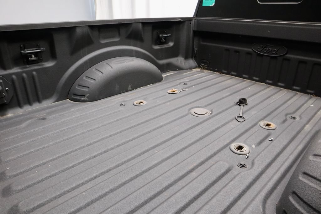 Certified 2022 Ford F350 Lariat w/ Black Appearance Package AWD/4WD image 16