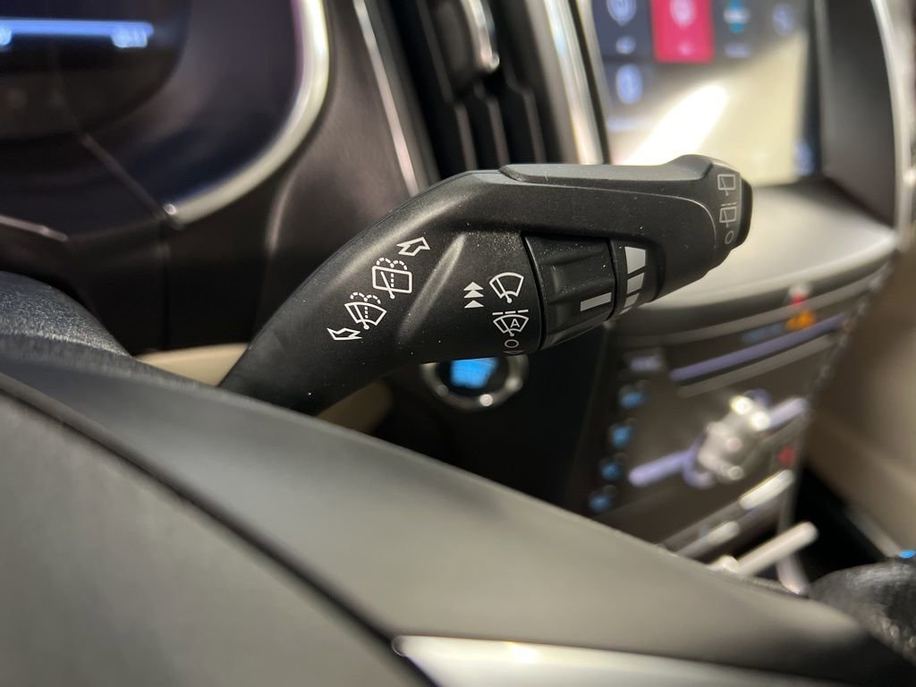 Certified 2019 Ford Edge Titanium w/ Cold Weather Package FWD image 20