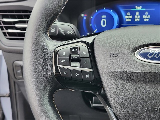 Certified 2022 Ford Escape Titanium w/ Titanium Elite Package image 30