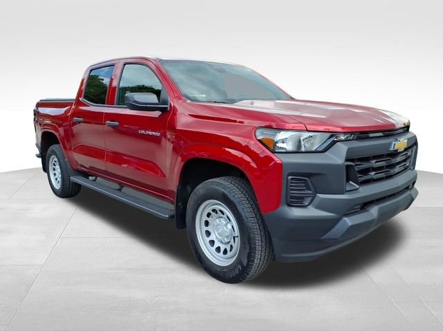 Used 2025 Chevrolet Colorado W/T w/ Advanced Trailering Package RWD image 17