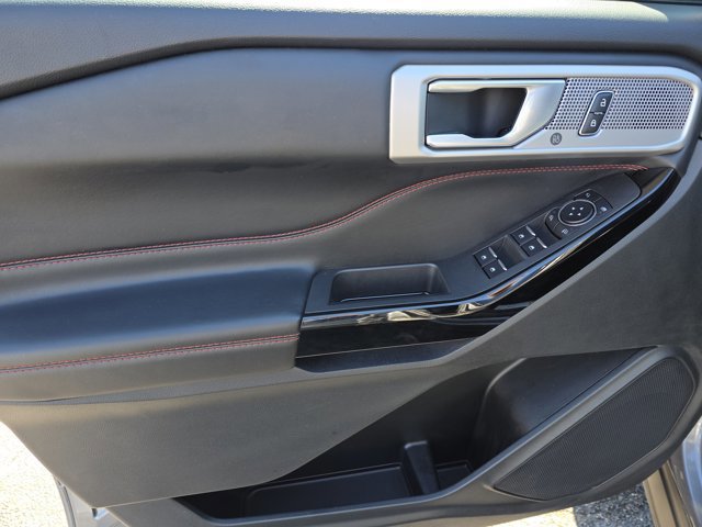 Certified 2023 Ford Explorer ST-Line w/ Class IV Trailer Tow Package image 13