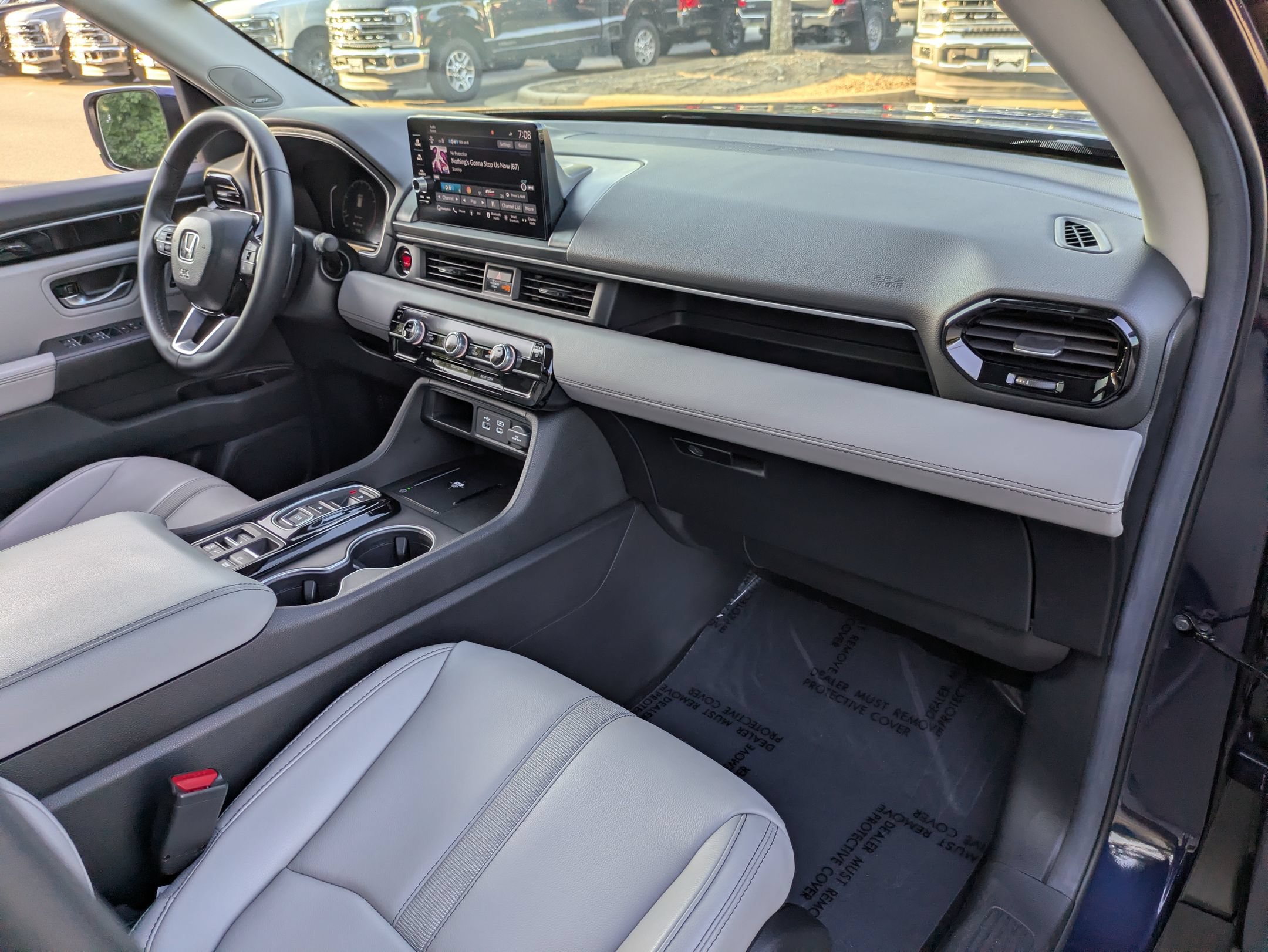 Used 2025 Honda Pilot Touring image 40