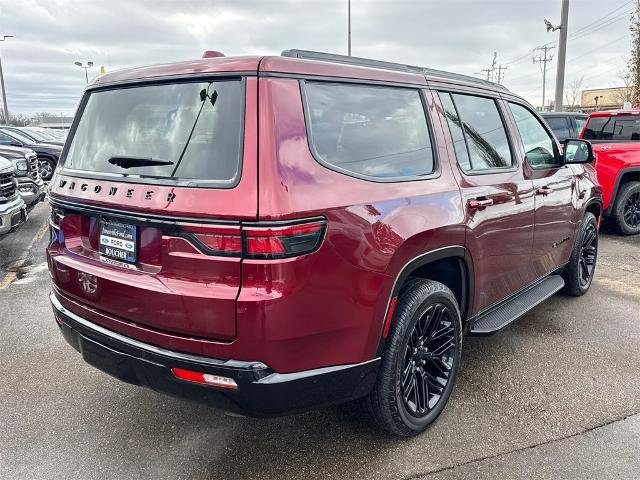 Used 2022 Jeep Wagoneer Series III image 4