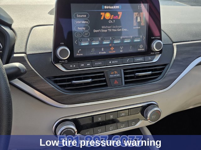 Used 2025 Nissan Altima 2.5 SV FWD image 20