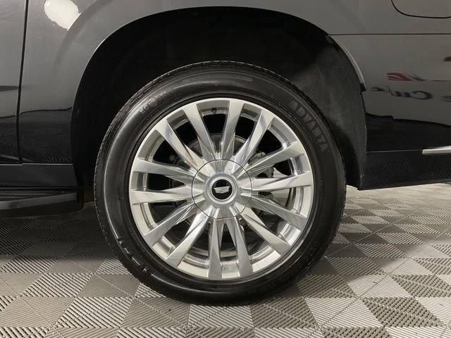 Used 2023 Cadillac Escalade ESV Premium Luxury image 10