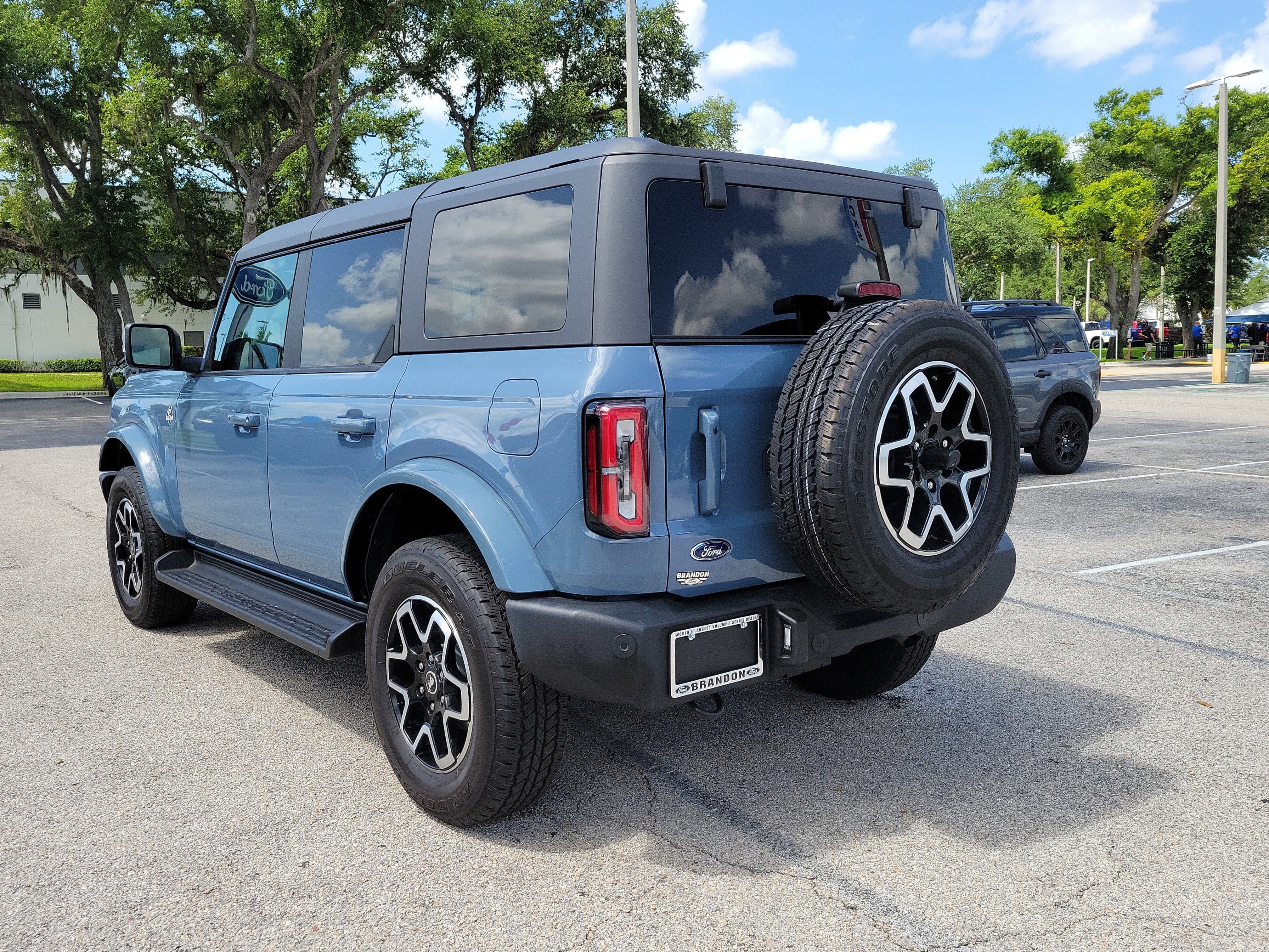 Certified 2025 Ford Bronco Outer Banks AWD/4WD image 7