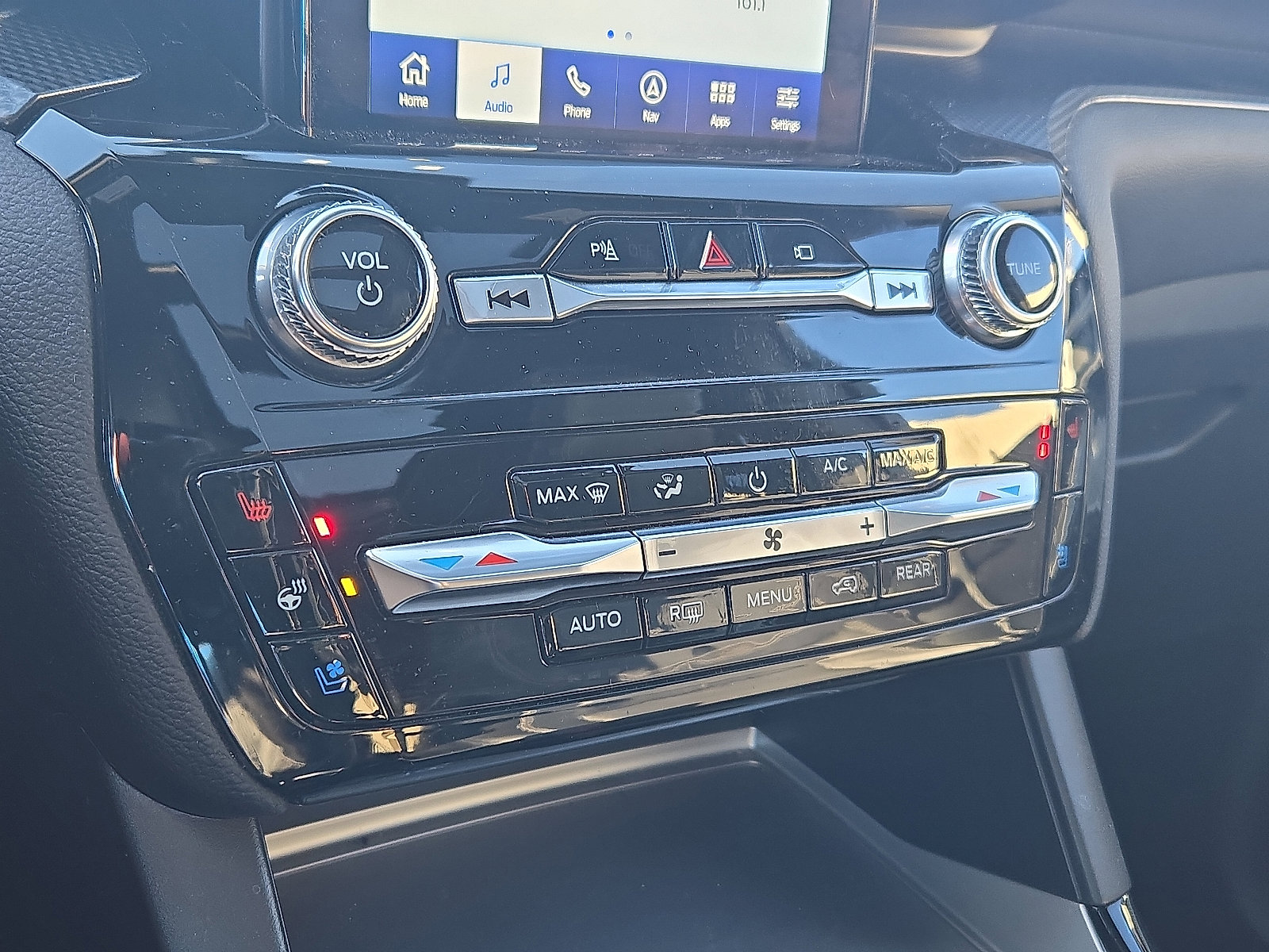 Certified 2022 Ford Explorer ST w/ Equipment Group 401A image 16