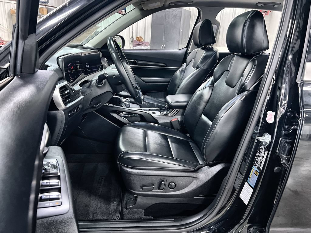 Used 2025 Kia Telluride S FWD image 12