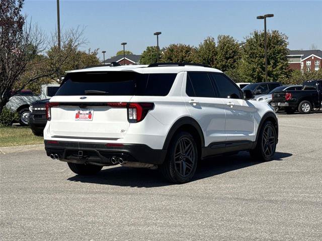 Certified 2025 Ford Explorer ST AWD/4WD image 5