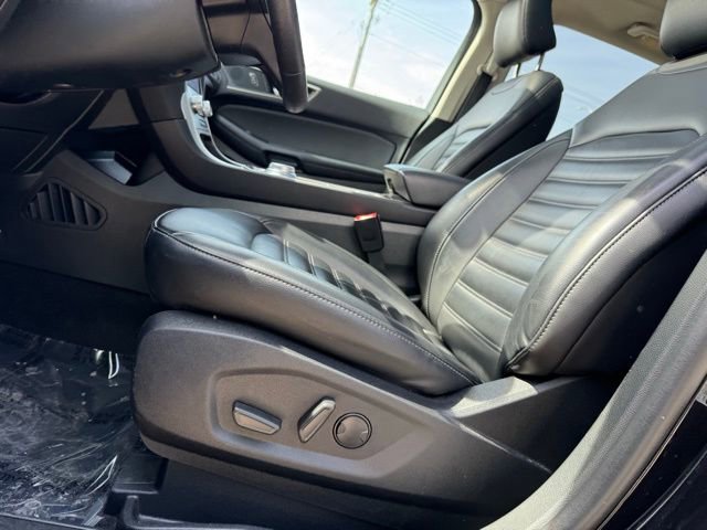 Certified 2024 Ford Edge SEL w/ Convenience Package AWD/4WD image 8