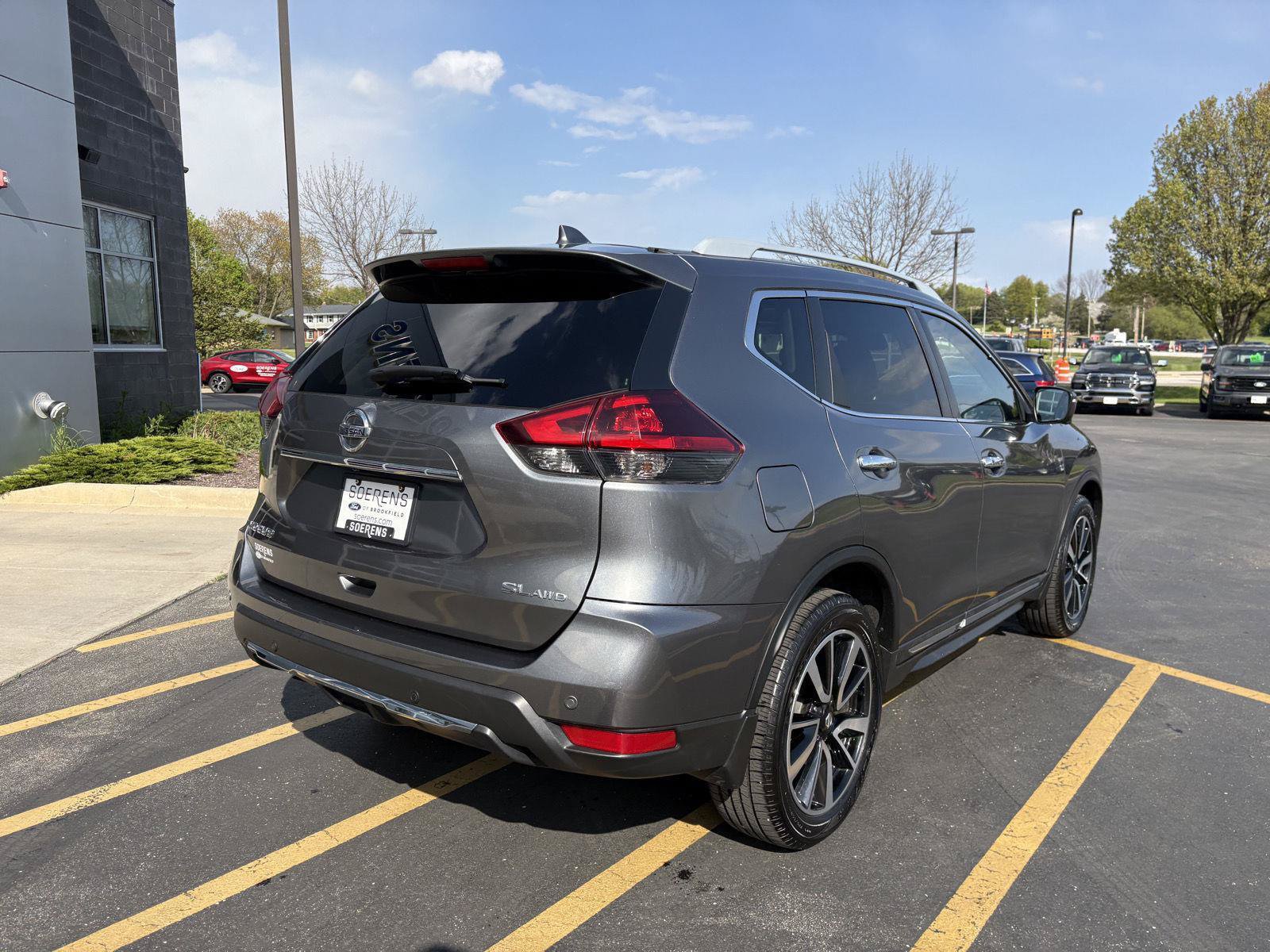 Used 2020 Nissan Rogue SL w/ Premium Package AWD/4WD image 6