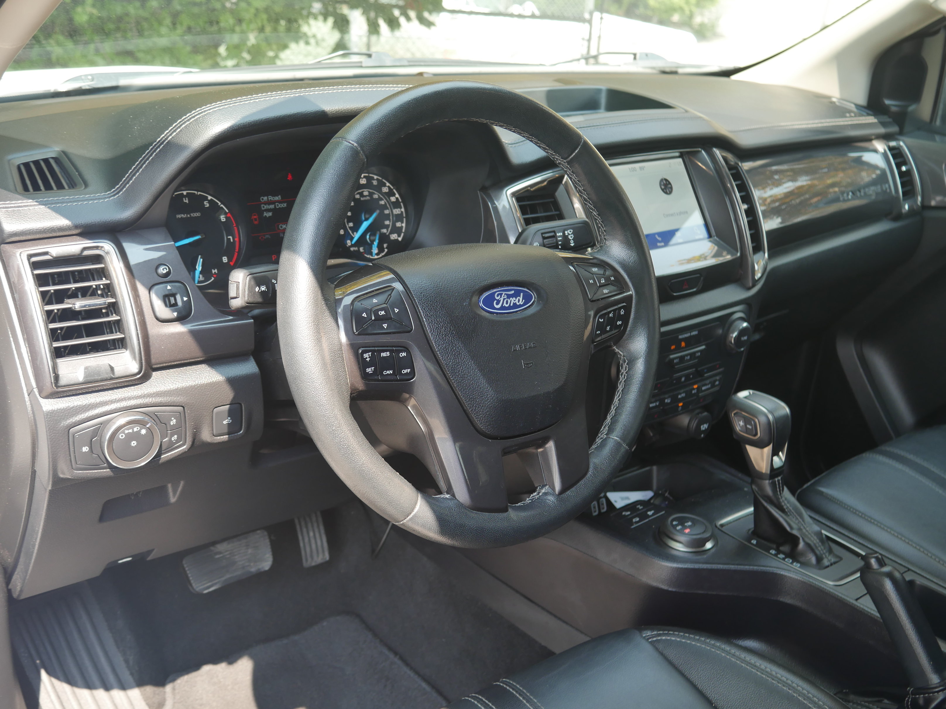 Certified 2023 Ford Ranger Lariat w/ Trailer Tow Package AWD/4WD image 4