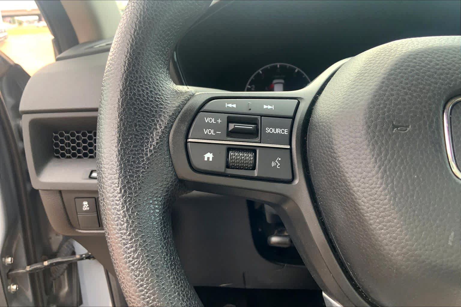 Used 2024 Honda CR-V LX image 24
