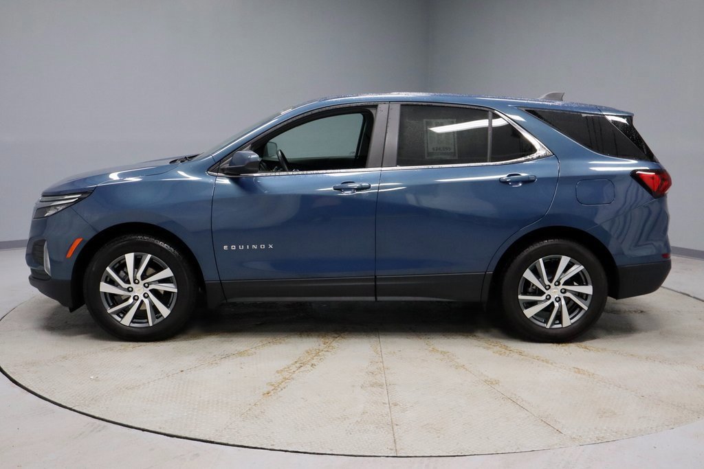 Used 2024 Chevrolet Equinox LT w/ LPO, Floor Liner Package image 2