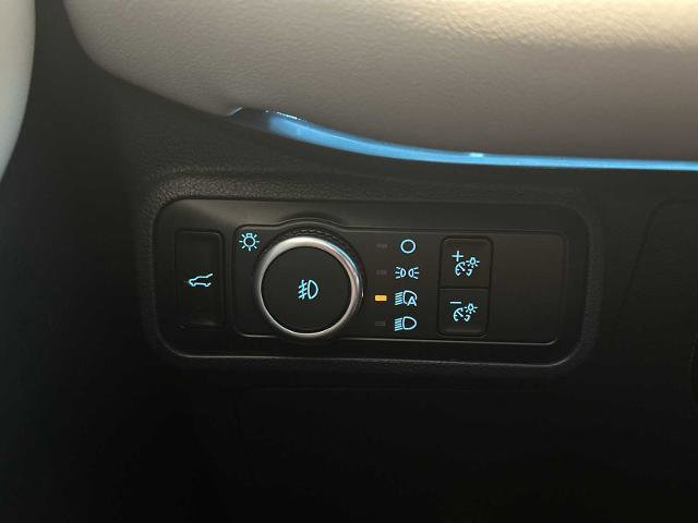 Certified 2025 Ford Explorer Platinum w/ LUX Leather Package AWD/4WD image 17