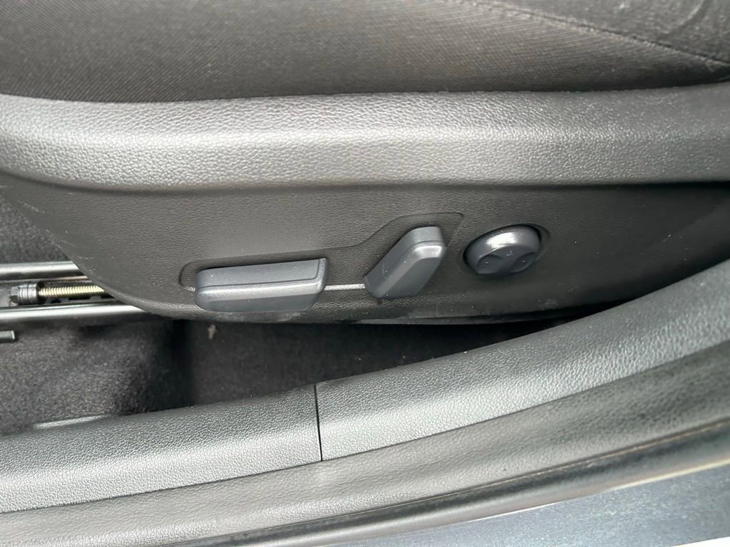 Used 2021 Hyundai Kona SEL Plus w/ Cargo Package image 16