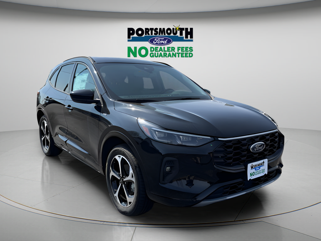 Certified 2025 Ford Escape ST-Line Elite w/ Class II Trailer Tow Package AWD/4WD image 28