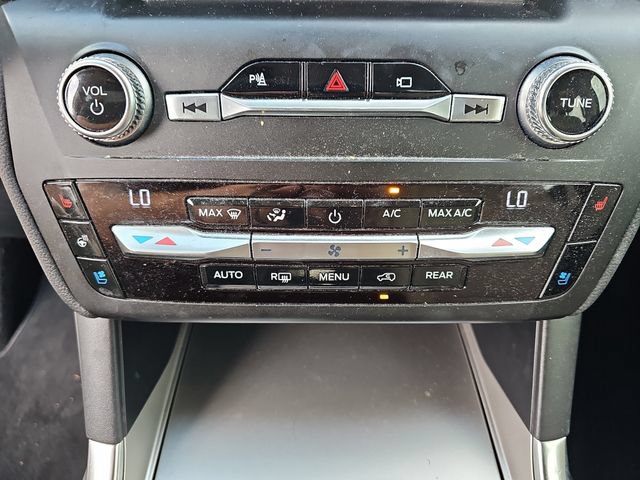 Certified 2020 Ford Explorer Limited RWD image 30