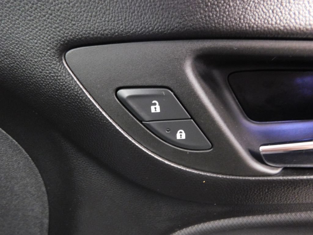 Used 2023 Chevrolet Equinox RS AWD/4WD image 43