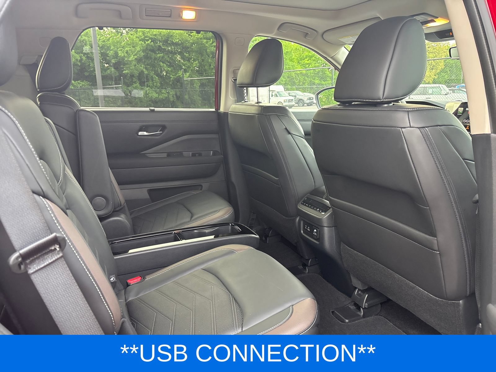 Used 2024 Nissan Pathfinder Platinum AWD/4WD image 12