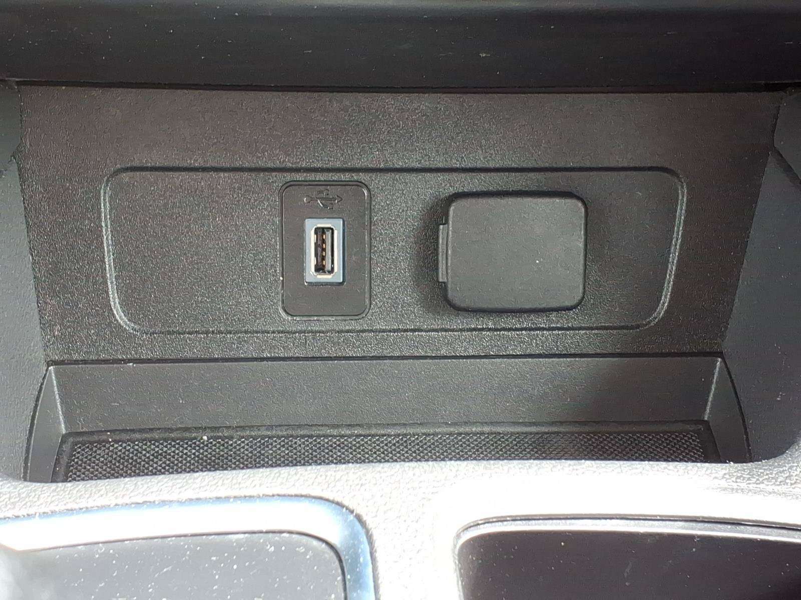 Certified 2019 Ford Escape SE FWD image 20