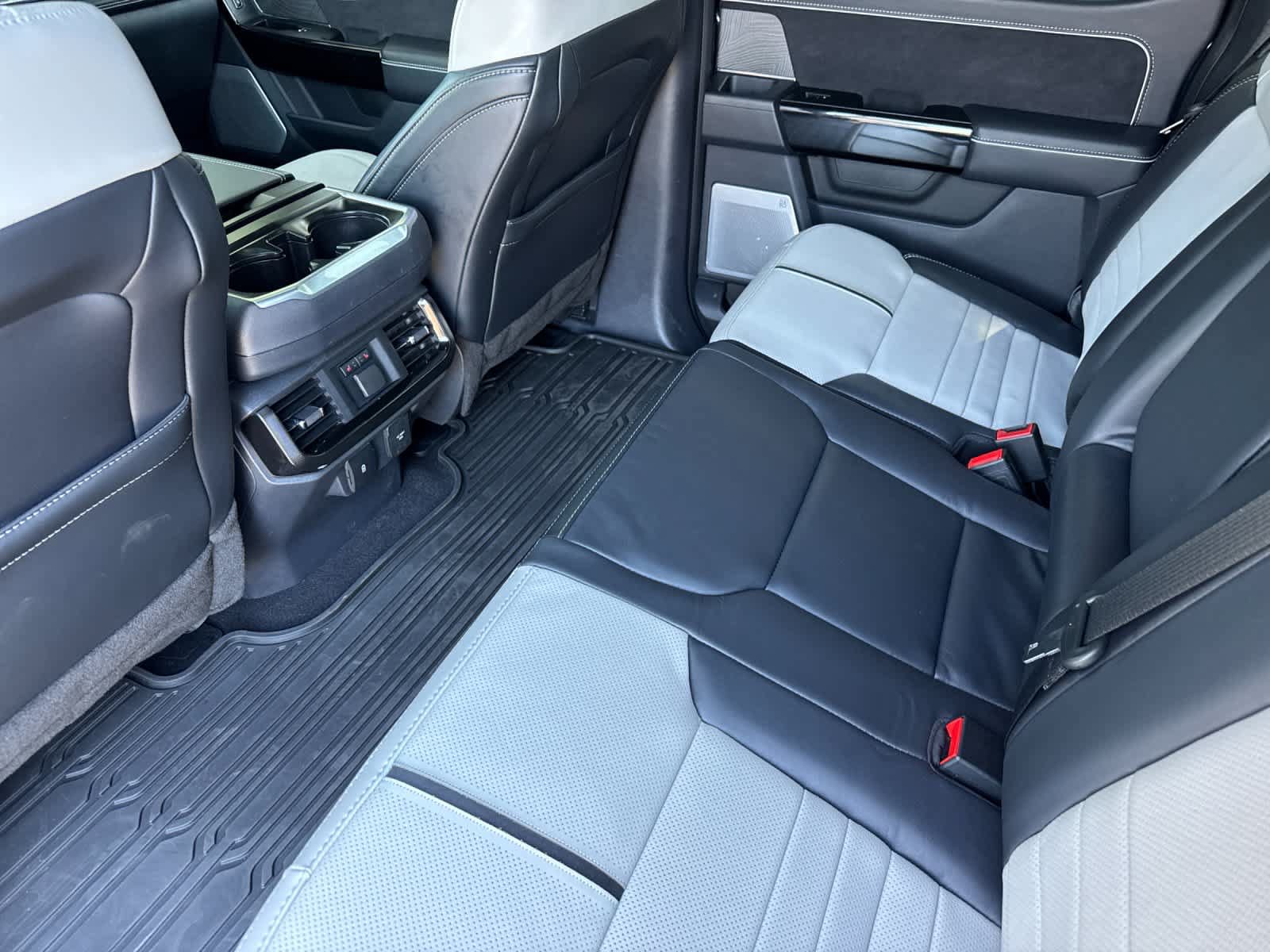 Certified 2023 Ford F150 Lightning Platinum AWD/4WD image 4